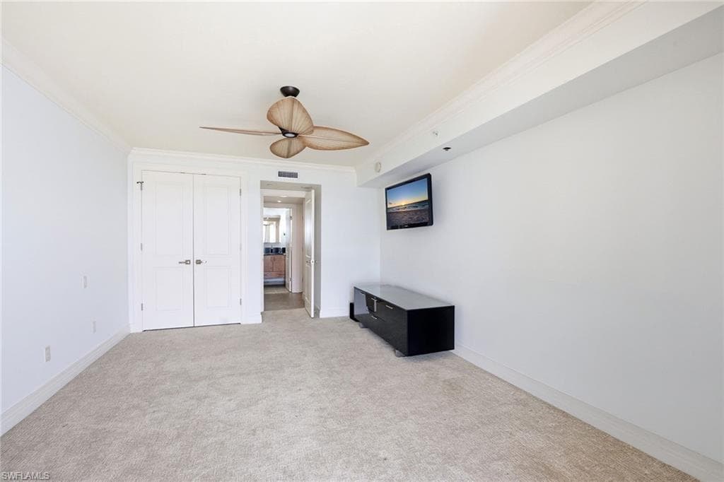 2400 Gulf Shore BLVD N 502-32