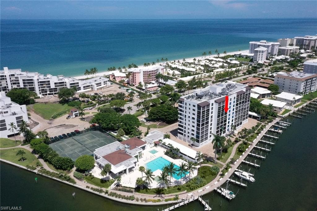 2400 Gulf Shore BLVD N 502-1