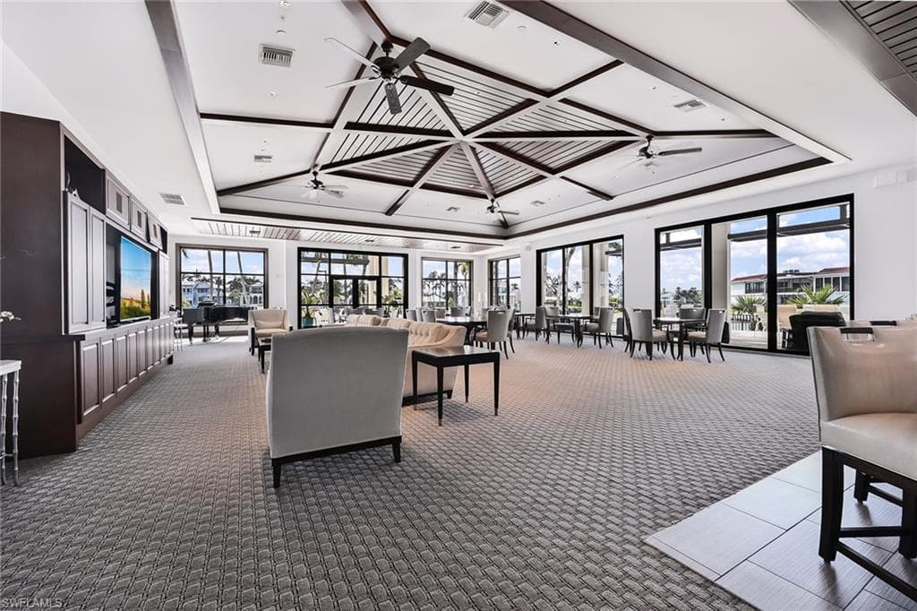 2400 Gulf Shore BLVD N 502-44