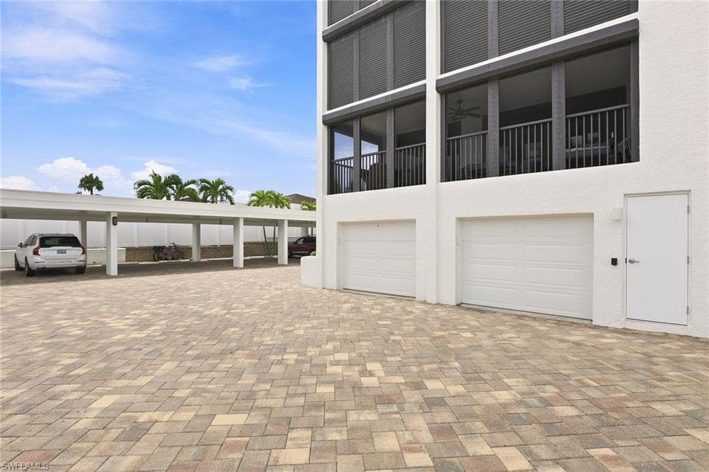 2400 Gulf Shore BLVD N 502-40