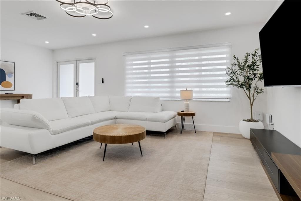 4625 Forest Glen DR, NORTH FORT MYERS FL 33903-5