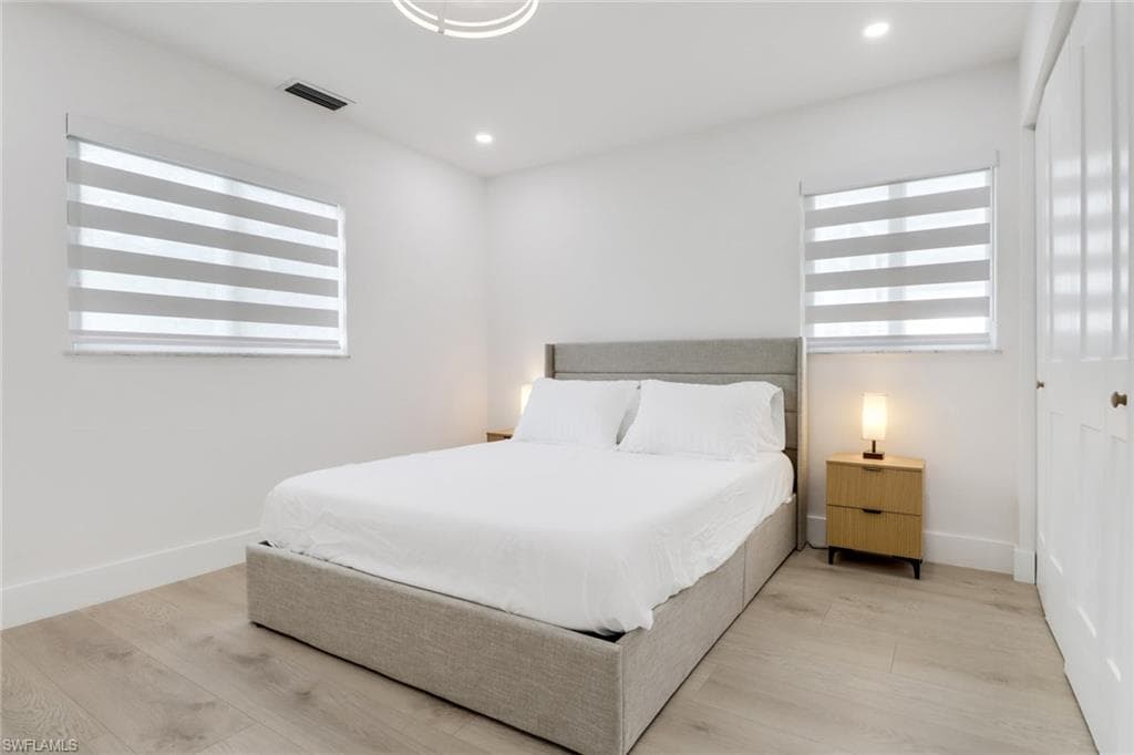 4625 Forest Glen DR, NORTH FORT MYERS FL 33903-16