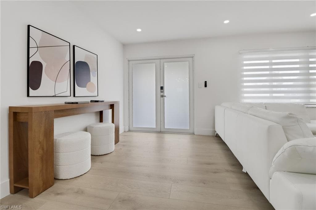 4625 Forest Glen DR, NORTH FORT MYERS FL 33903-2