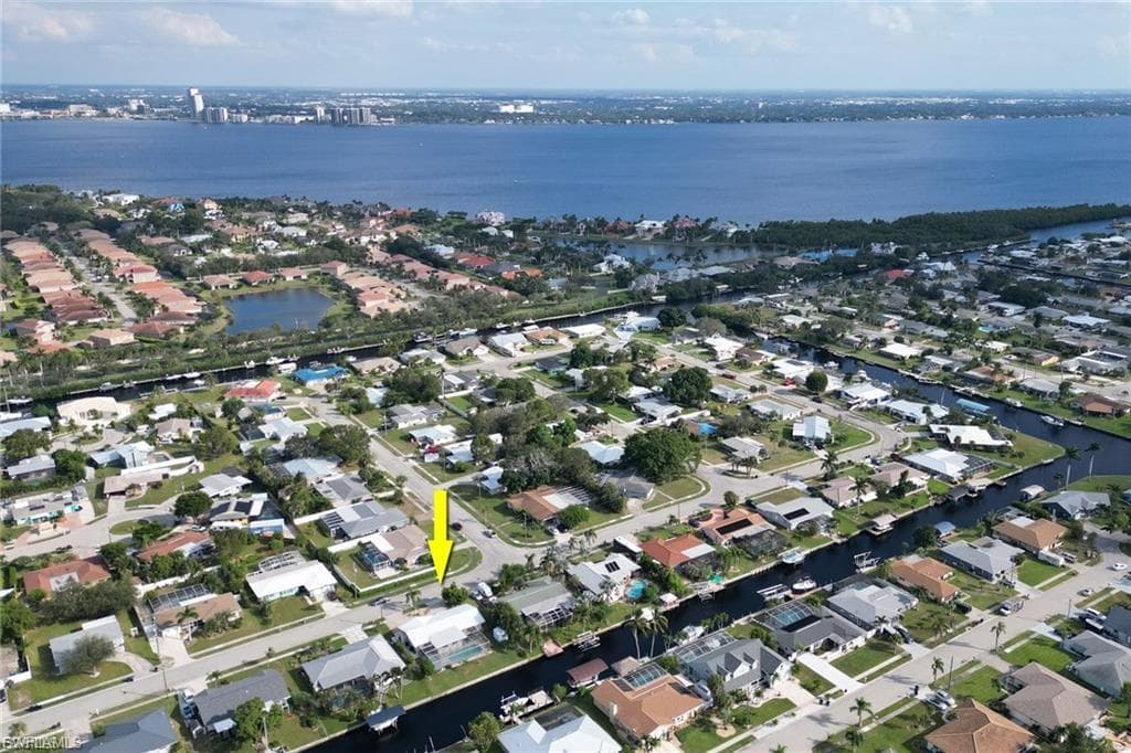 4625 Forest Glen DR, NORTH FORT MYERS FL 33903-33