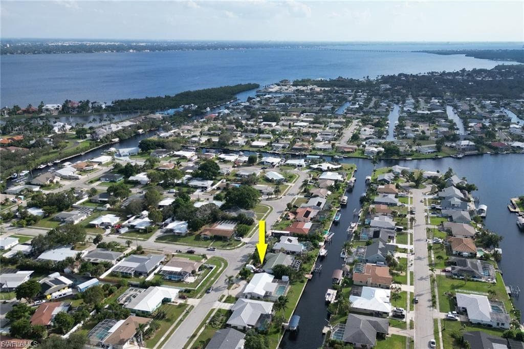 4625 Forest Glen DR, NORTH FORT MYERS FL 33903-37