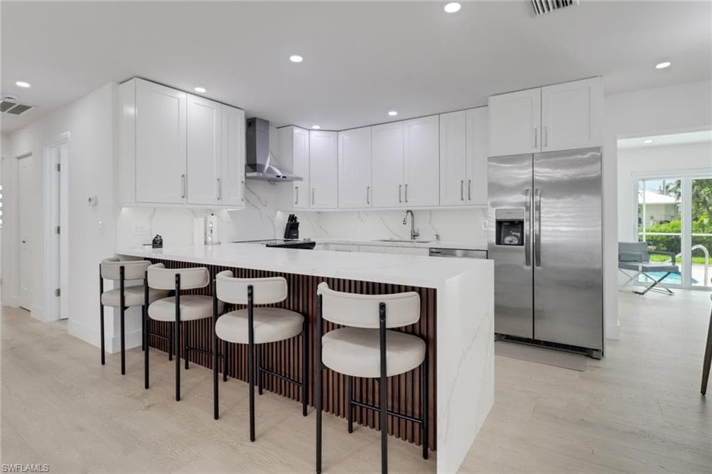 4625 Forest Glen DR, NORTH FORT MYERS FL 33903-9