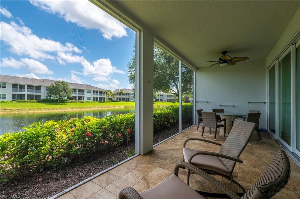 6954 Avalon CIR # 702, NAPLES FL 34112-26