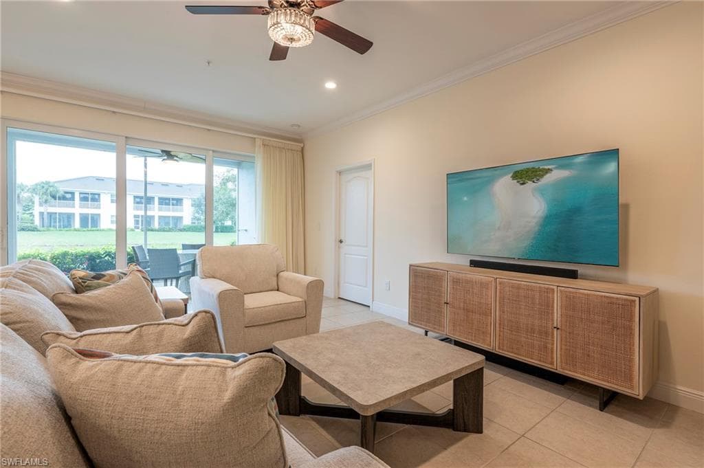 6954 Avalon CIR # 702, NAPLES FL 34112-4