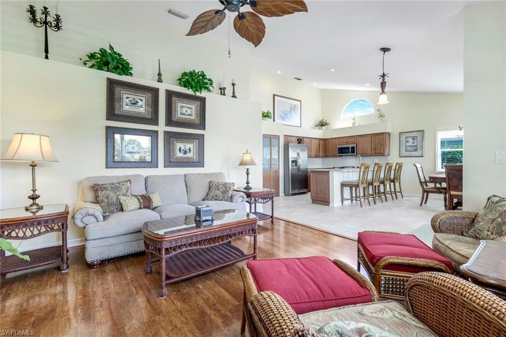 21580 Indian Bayou DR # 582, FORT MYERS BEACH FL 33931-5