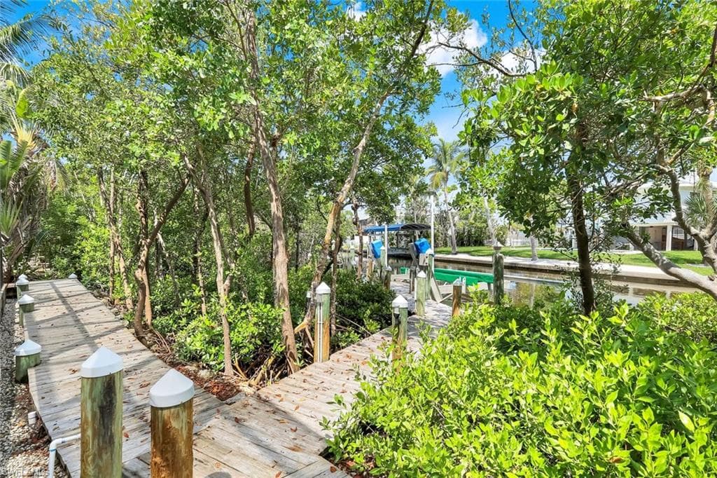 21580 Indian Bayou DR # 582, FORT MYERS BEACH FL 33931-39