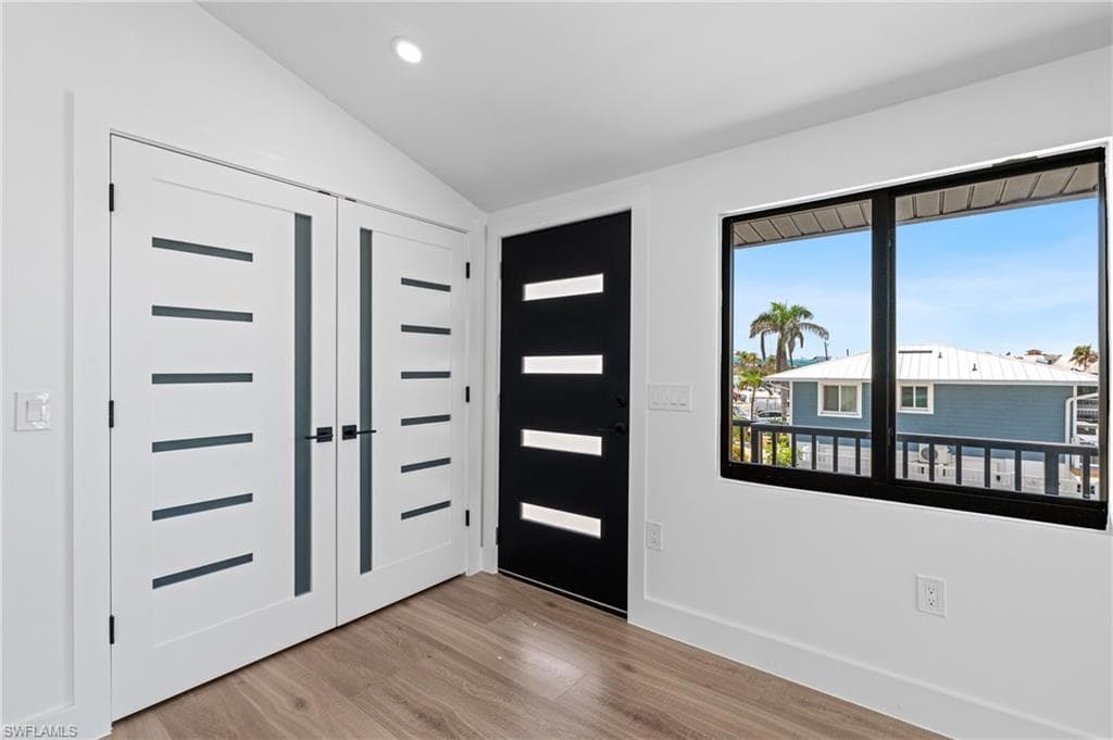 910 3rd ST, FORT MYERS BEACH FL 33931-31