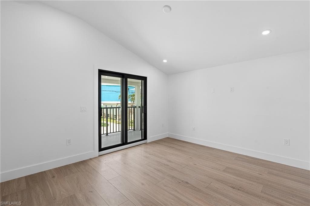 910 3rd ST, FORT MYERS BEACH FL 33931-23