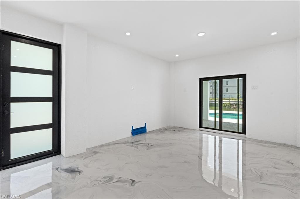 910 3rd ST, FORT MYERS BEACH FL 33931-39