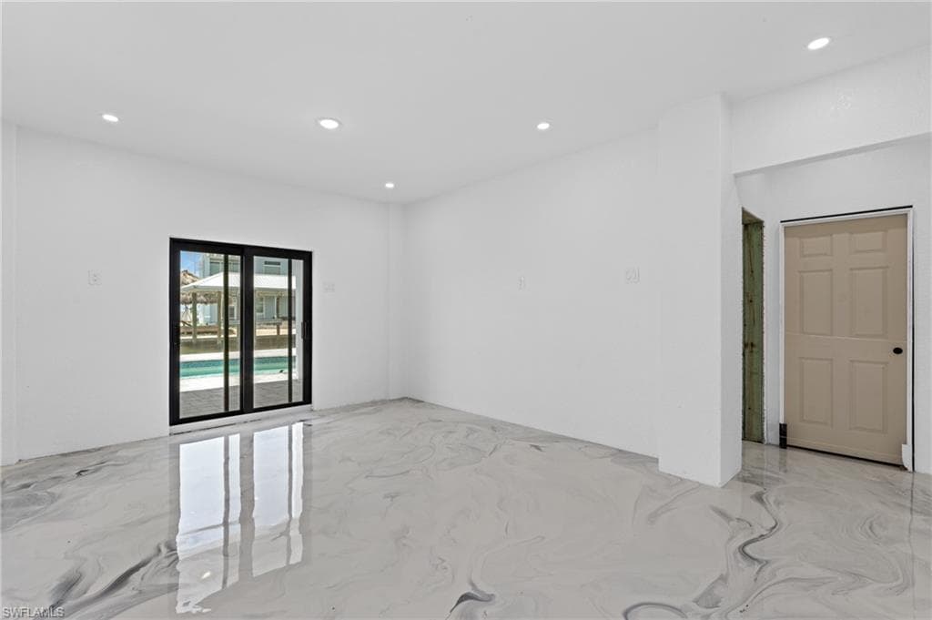 910 3rd ST, FORT MYERS BEACH FL 33931-38