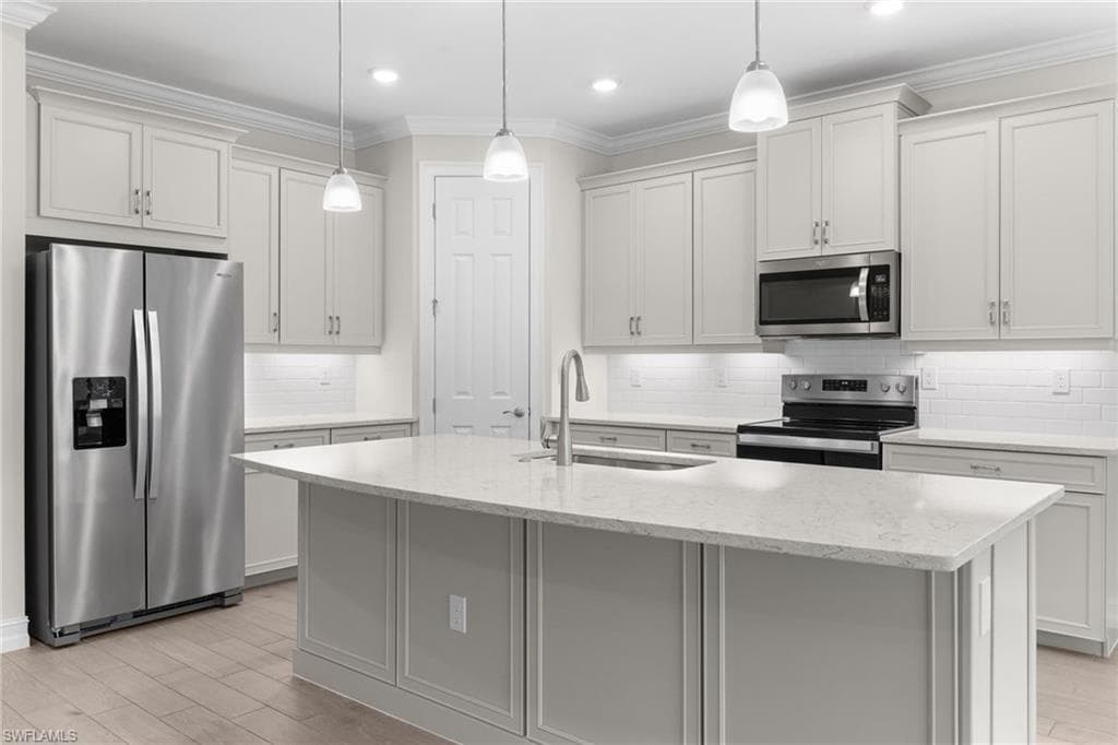 428 Polihale WAY, NAPLES FL 34114-13