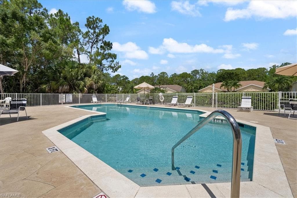 5485 Whitten DR # 119, NAPLES FL 34104-25