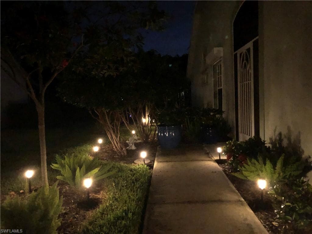 5485 Whitten DR # 119, NAPLES FL 34104-33