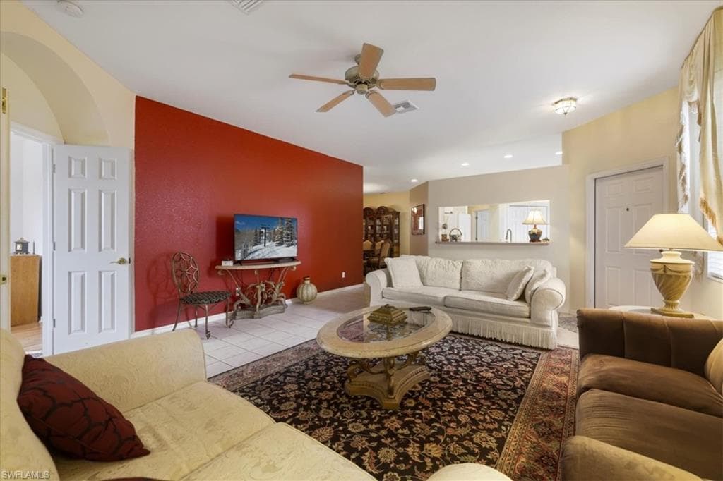 7685 Bay Lake DR, FORT MYERS FL 33907-16