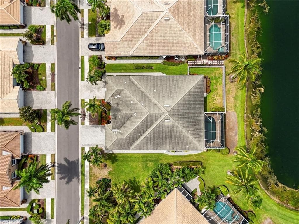 7685 Bay Lake DR, FORT MYERS FL 33907-9