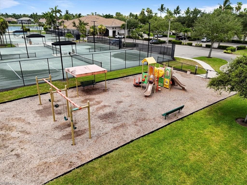 7685 Bay Lake DR, FORT MYERS FL 33907-40