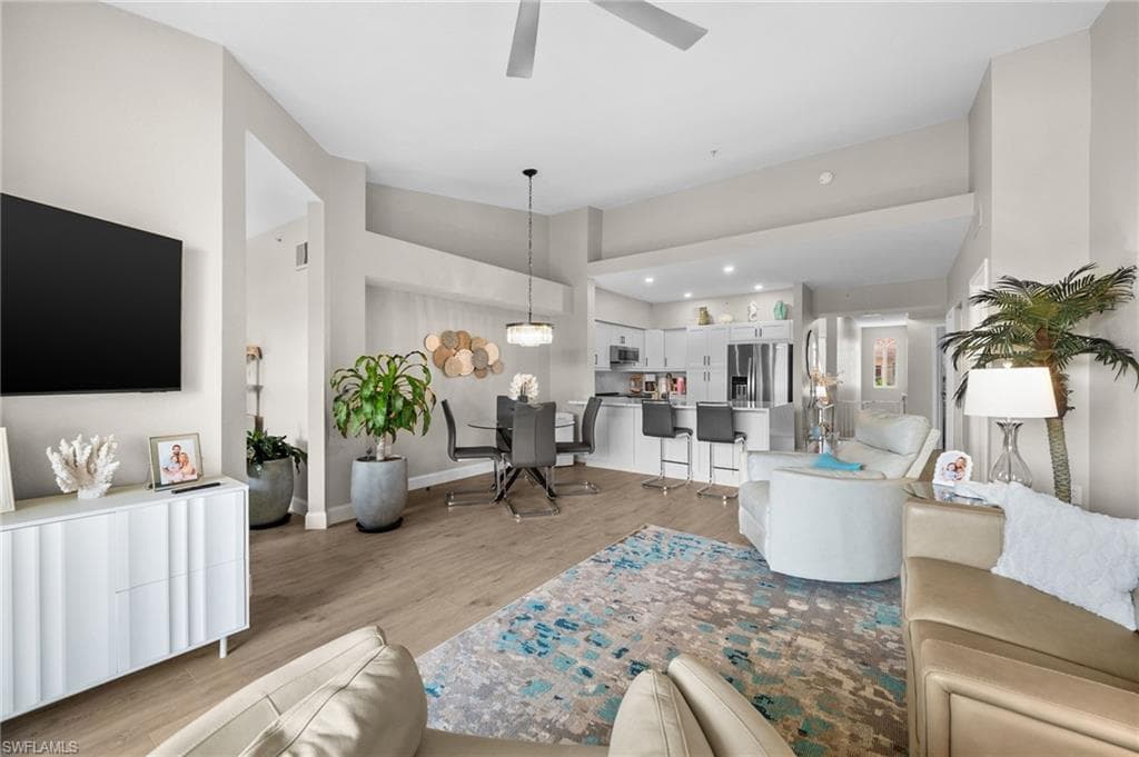 20261 Estero Gardens CIR # 207, ESTERO FL 33928-2