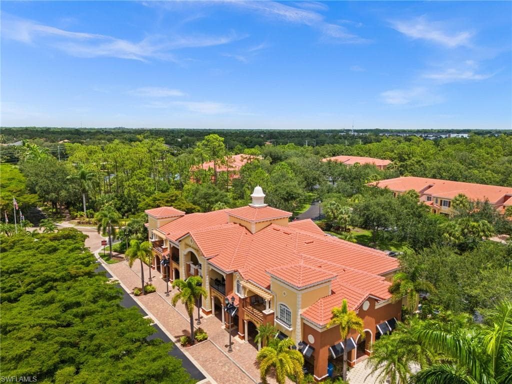 20261 Estero Gardens CIR # 207, ESTERO FL 33928-48