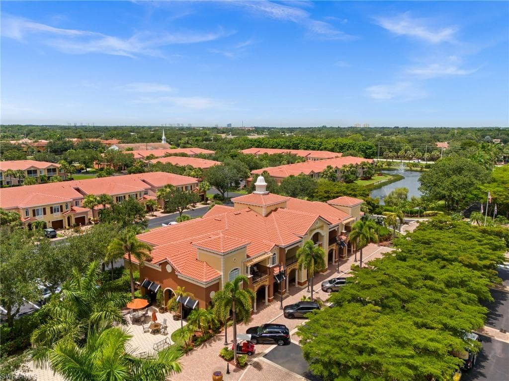 20261 Estero Gardens CIR # 207, ESTERO FL 33928-47