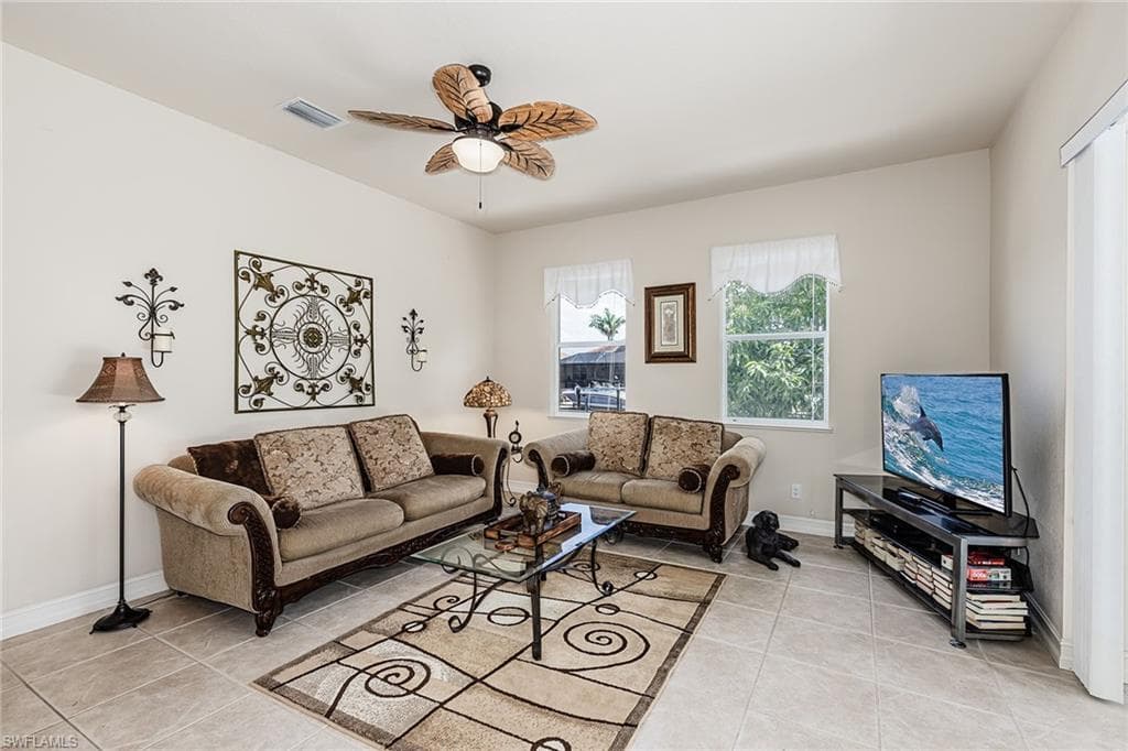 331 Waterleaf CT, MARCO ISLAND FL 34145-4