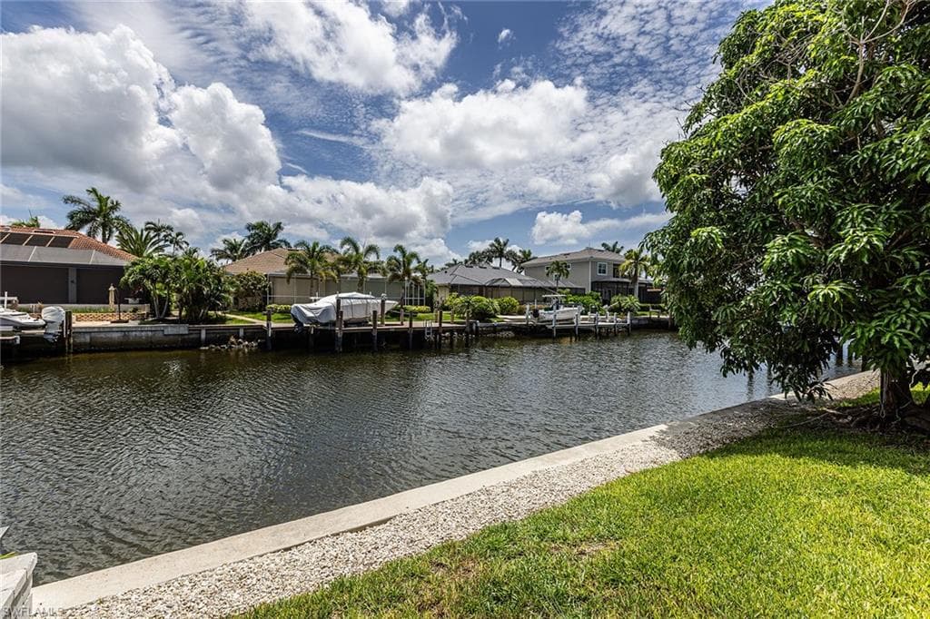 331 Waterleaf CT, MARCO ISLAND FL 34145-20