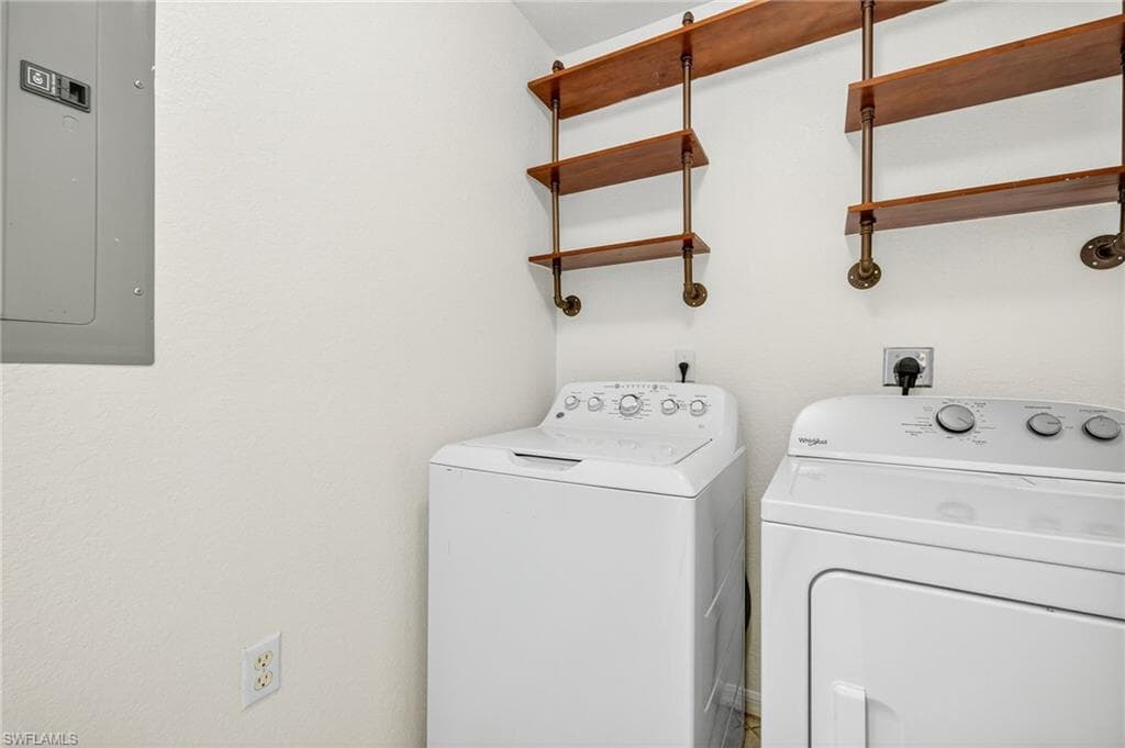 8470 Kingbird LOOP # 1021, ESTERO FL 33967-22