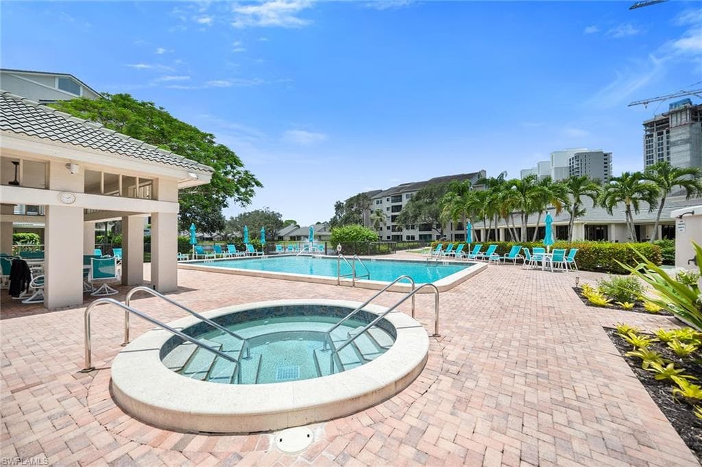 900 Arbor Lake DR # 505, NAPLES FL 34110-41
