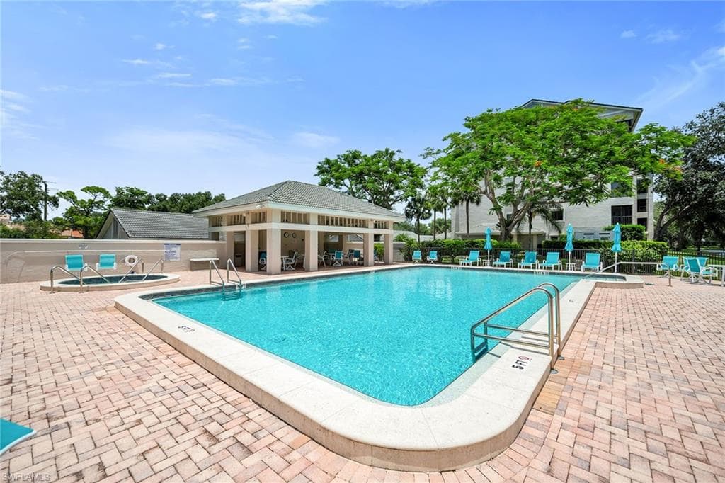 900 Arbor Lake DR # 505, NAPLES FL 34110-42