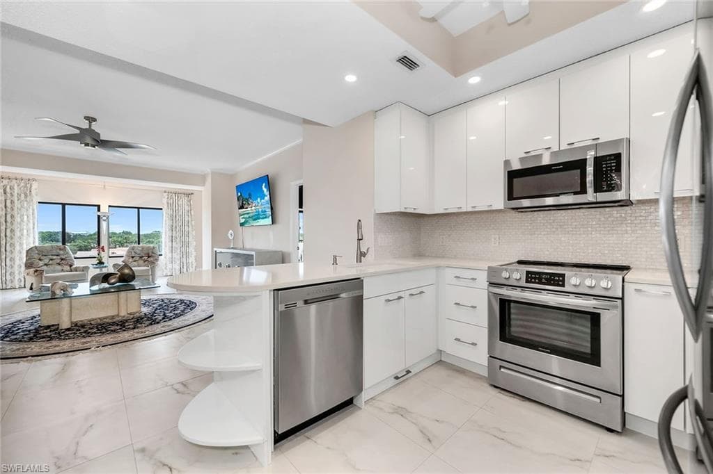 900 Arbor Lake DR # 505, NAPLES FL 34110-2