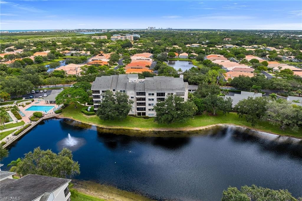 900 Arbor Lake DR # 505, NAPLES FL 34110-31
