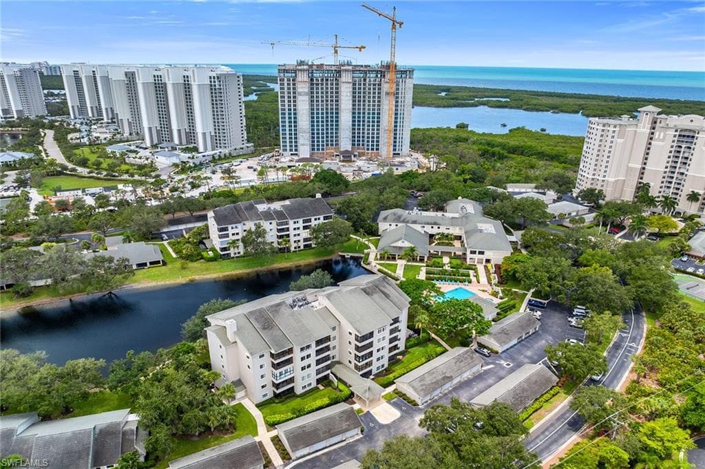 900 Arbor Lake DR # 505, NAPLES FL 34110-29