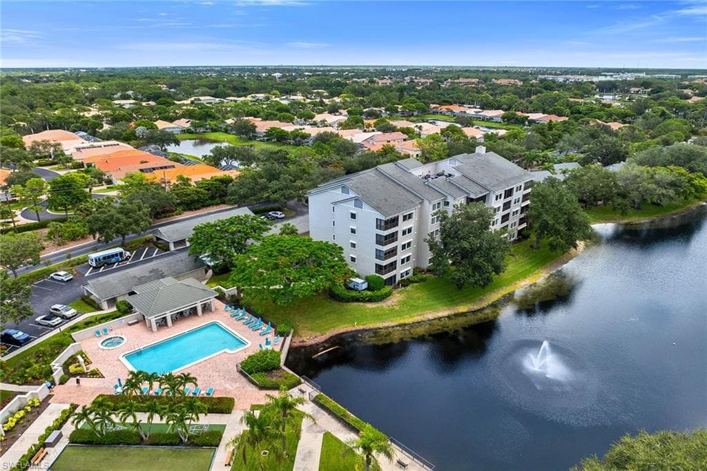 900 Arbor Lake DR # 505, NAPLES FL 34110-32