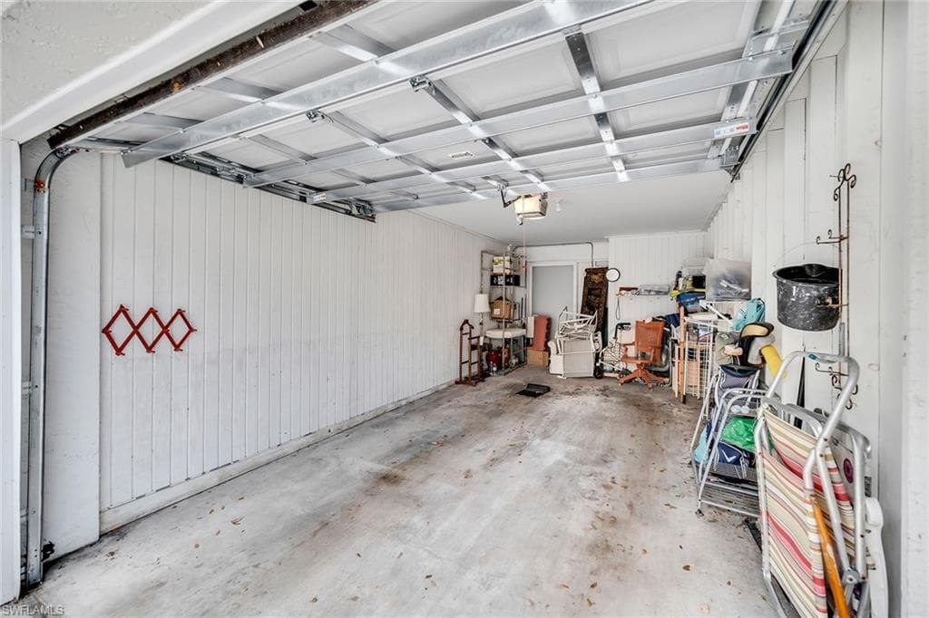 900 Arbor Lake DR # 505, NAPLES FL 34110-39