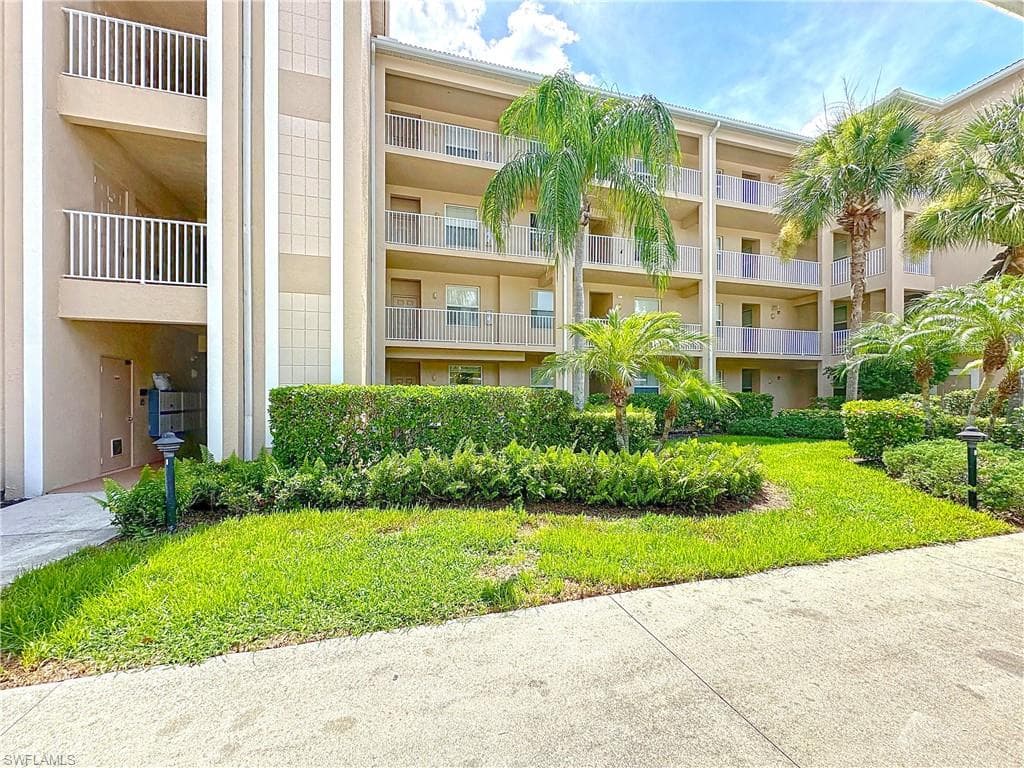 8570 Kingbird LOOP # 516, ESTERO FL 33967-17