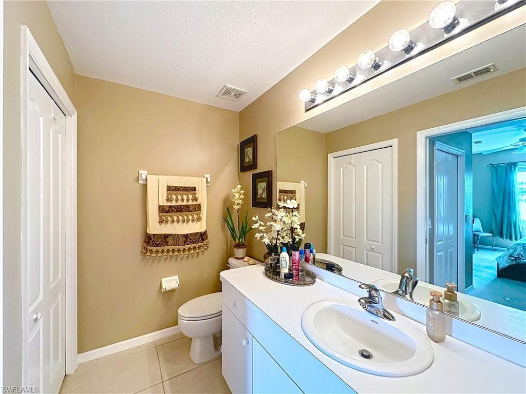 8570 Kingbird LOOP # 516, ESTERO FL 33967-10