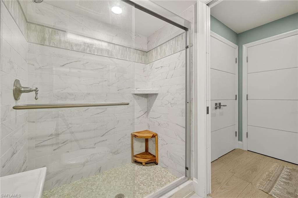 2929 W Gulf DR # 207, SANIBEL FL 33957-25