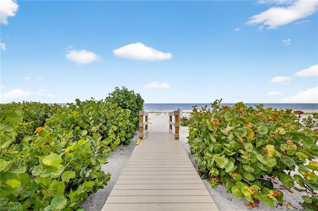 2929 W Gulf DR # 207, SANIBEL FL 33957-6