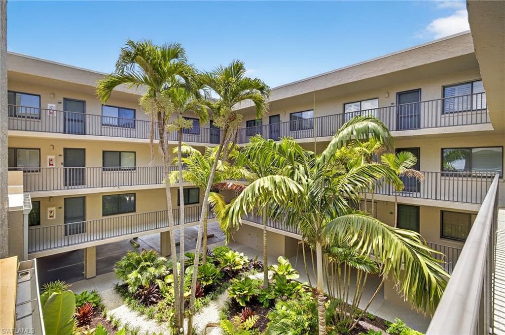 2929 W Gulf DR # 207, SANIBEL FL 33957-31