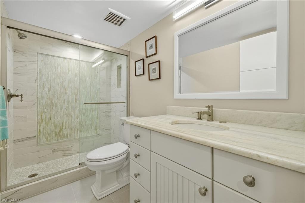 2929 W Gulf DR # 207, SANIBEL FL 33957-28