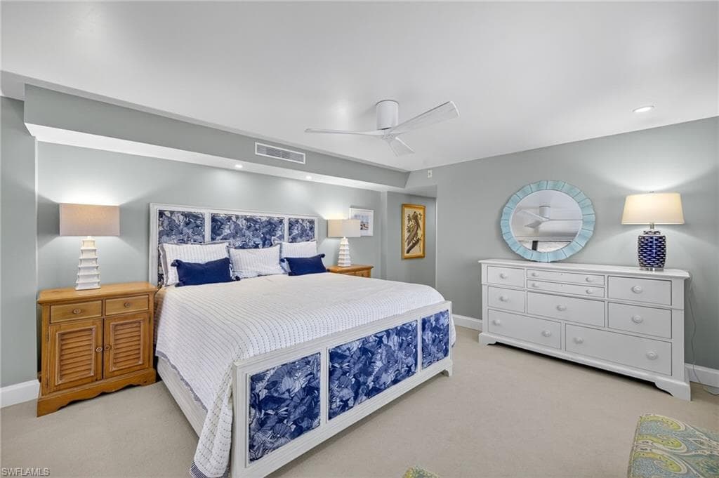 2929 W Gulf DR # 207, SANIBEL FL 33957-20