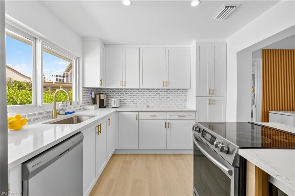 1377 Sand Castle RD, SANIBEL FL 33957-11