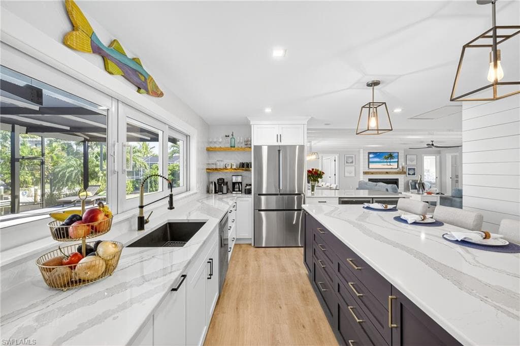 941 Pecten CT, SANIBEL FL 33957-22