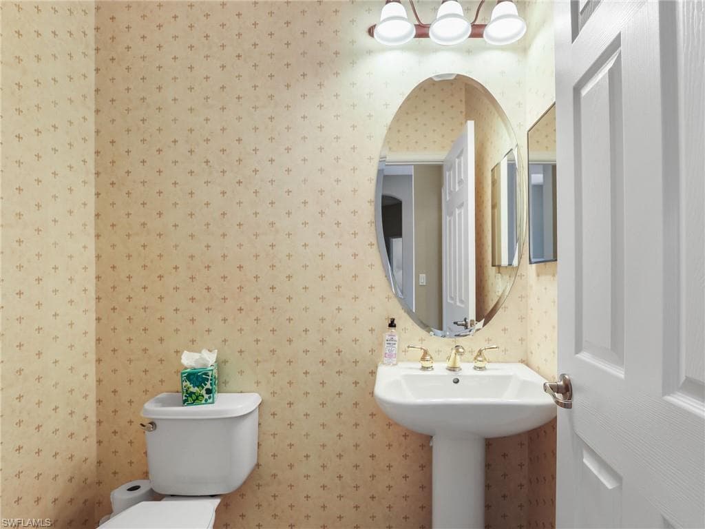 7914 Founders CIR, NAPLES FL 34104-9