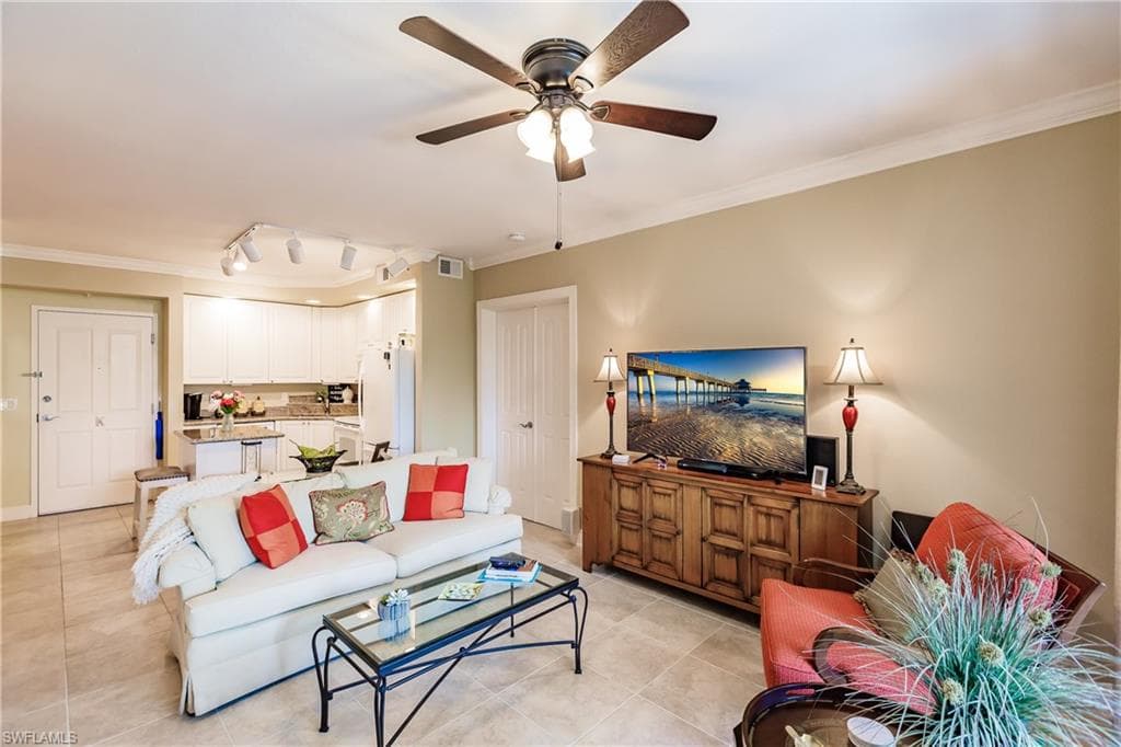 2825 Palm Beach BLVD # 214, FORT MYERS FL 33916-15