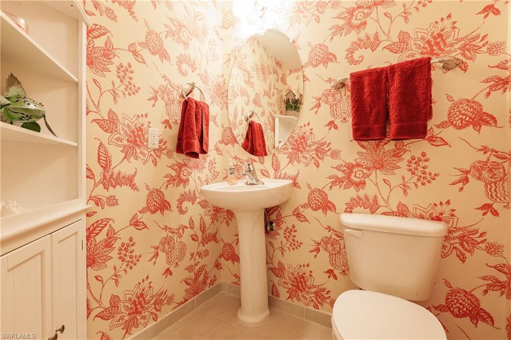 2825 Palm Beach BLVD # 214, FORT MYERS FL 33916-11
