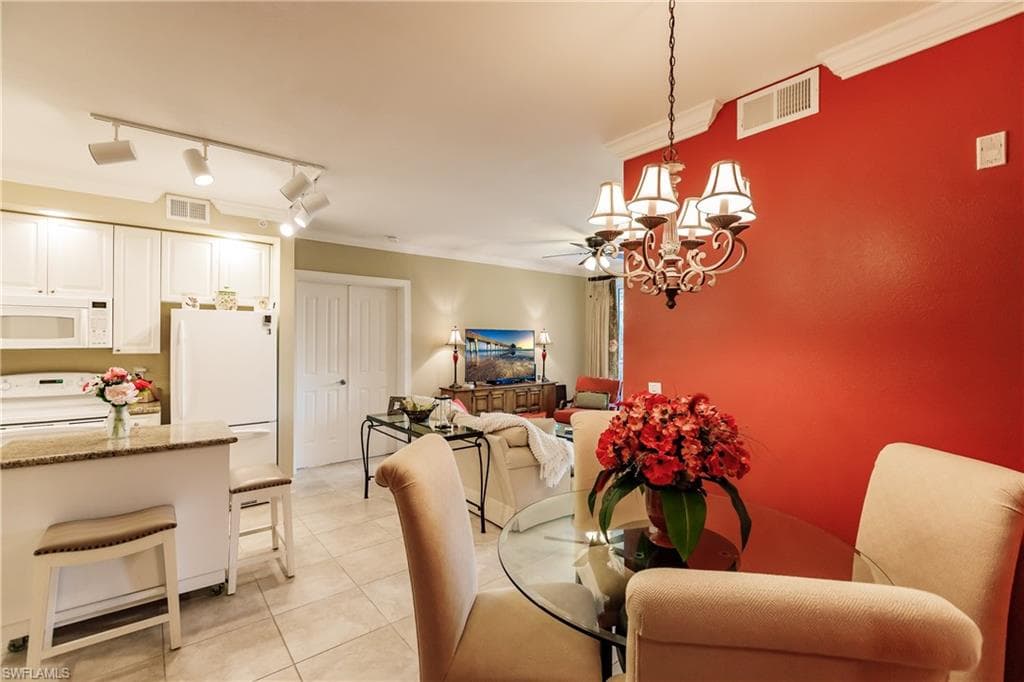 2825 Palm Beach BLVD # 214, FORT MYERS FL 33916-19
